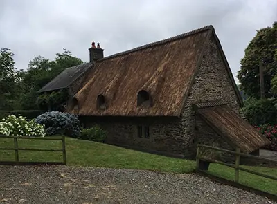 RJ Matravers Thatched house